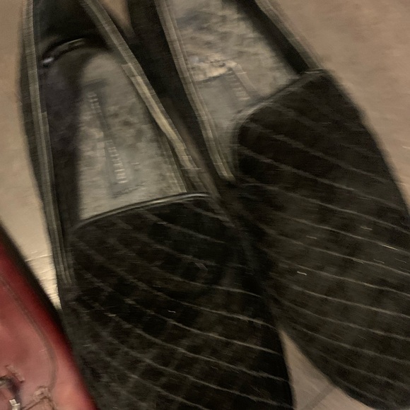 Shoes - Picture 2 of 5